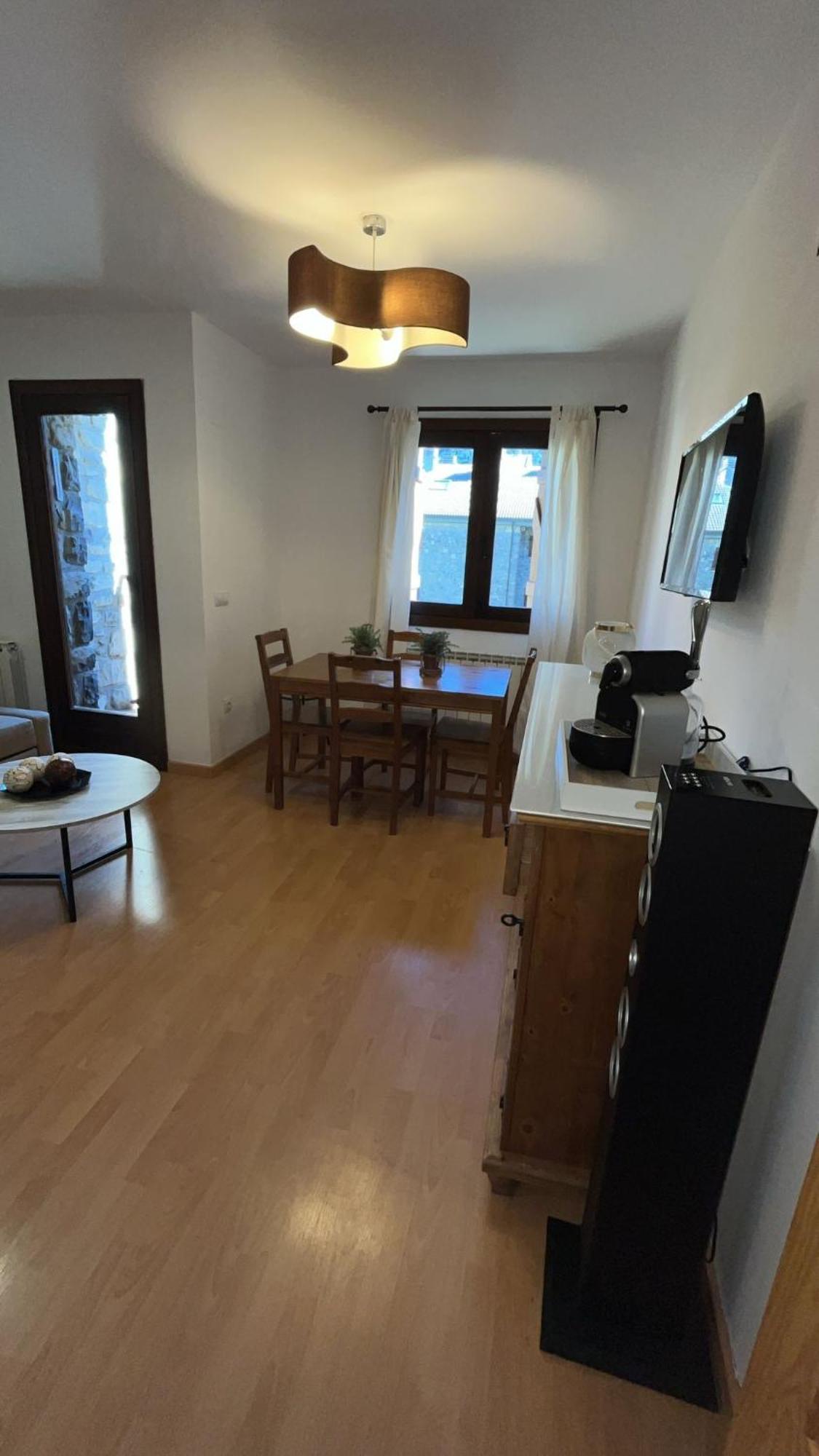 Apartamento El Roble วิลยานัว ภายนอก รูปภาพ